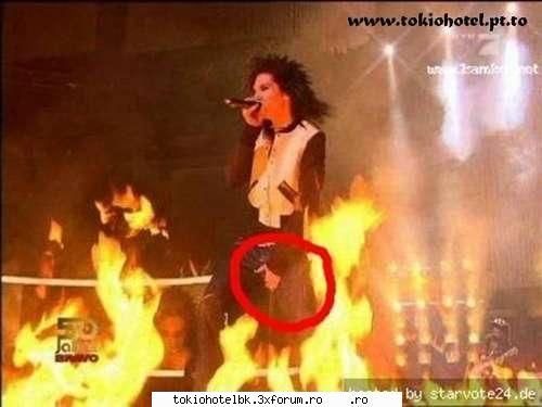 :cool:  :rotfl: poze amuzante cu cei de la th