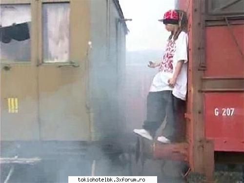 1000 meere - si asta e soooooooooooooper - videoclipuri tokio hotel