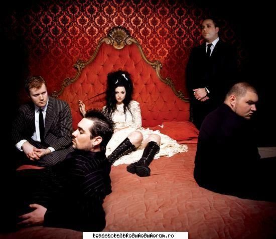 Evanescence - Lil'Nyappy - alte formatii/cantareti.cantarete care ne plac