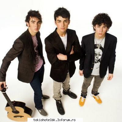 jonas brothers - lavundtom - alte formatii/cantareti.cantarete care ne plac