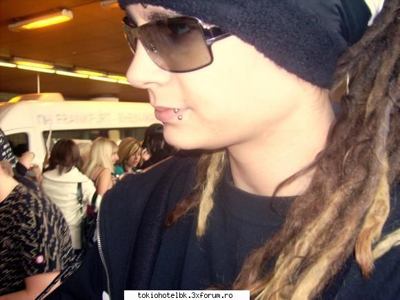 poze cu tom - saya_bill_th - tom