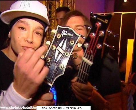 tom si degetu' - lavundtom - tom
